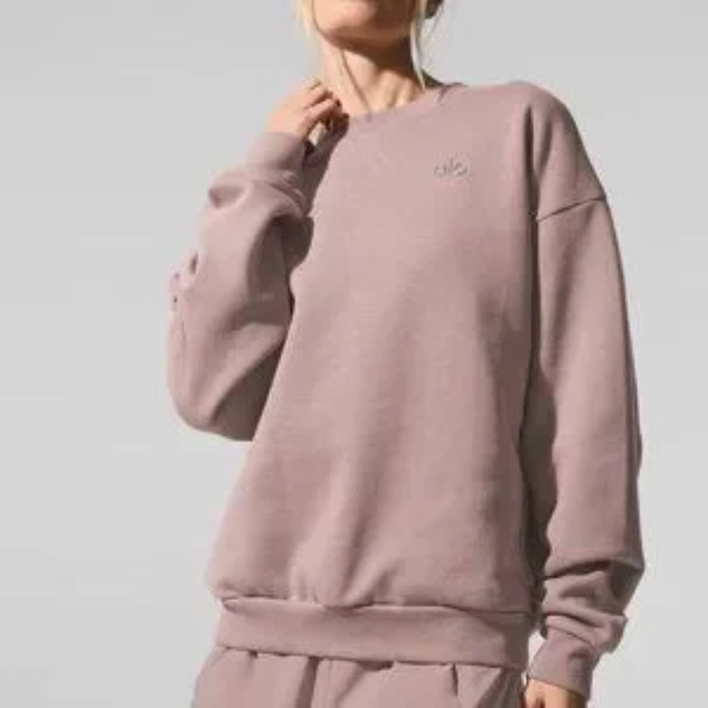 Alo Yoga Accolade Crew Neck Sweatshirt – Taupe – XS